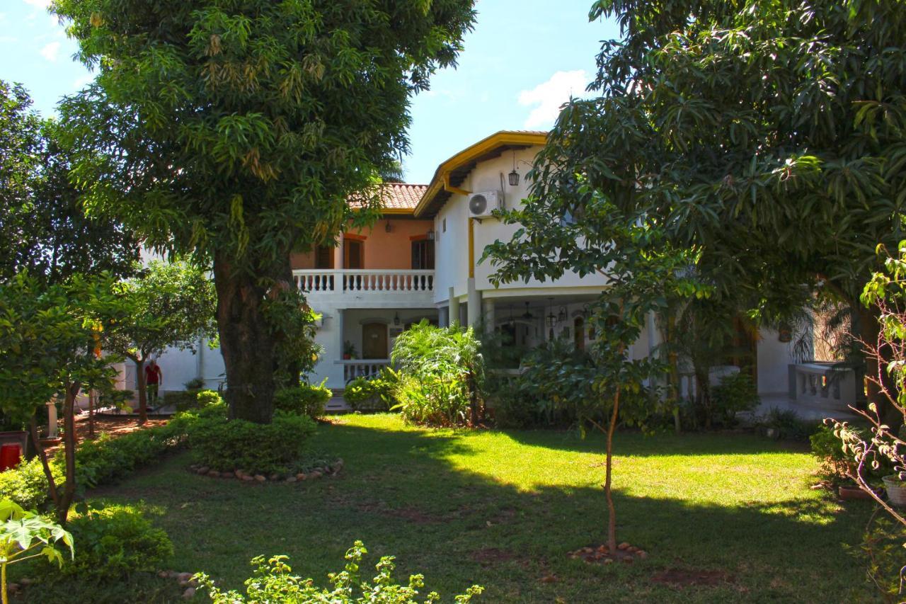 Ross Char Hotel Asuncion Bagian luar foto