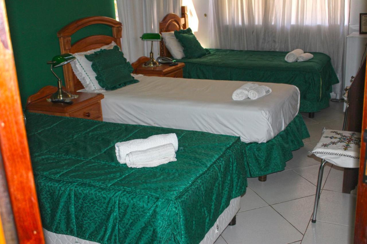 Ross Char Hotel Asuncion Bagian luar foto
