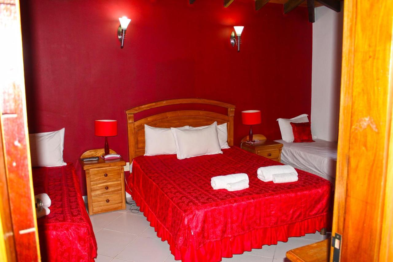 Ross Char Hotel Asuncion Bagian luar foto